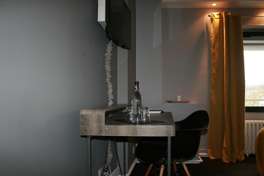 Idees Deco At Home Verneuil-sur-Seine Exterior foto